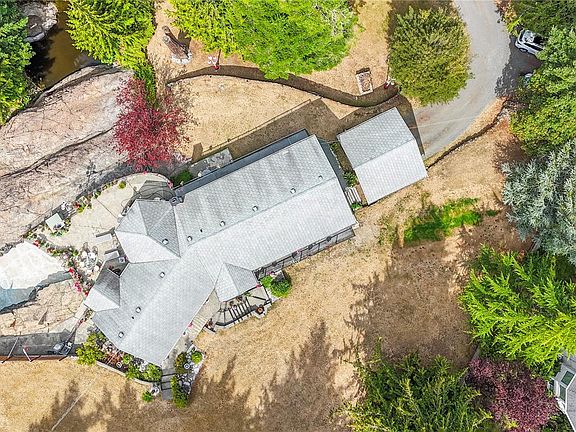 2nd image of 936 Walfred Rd