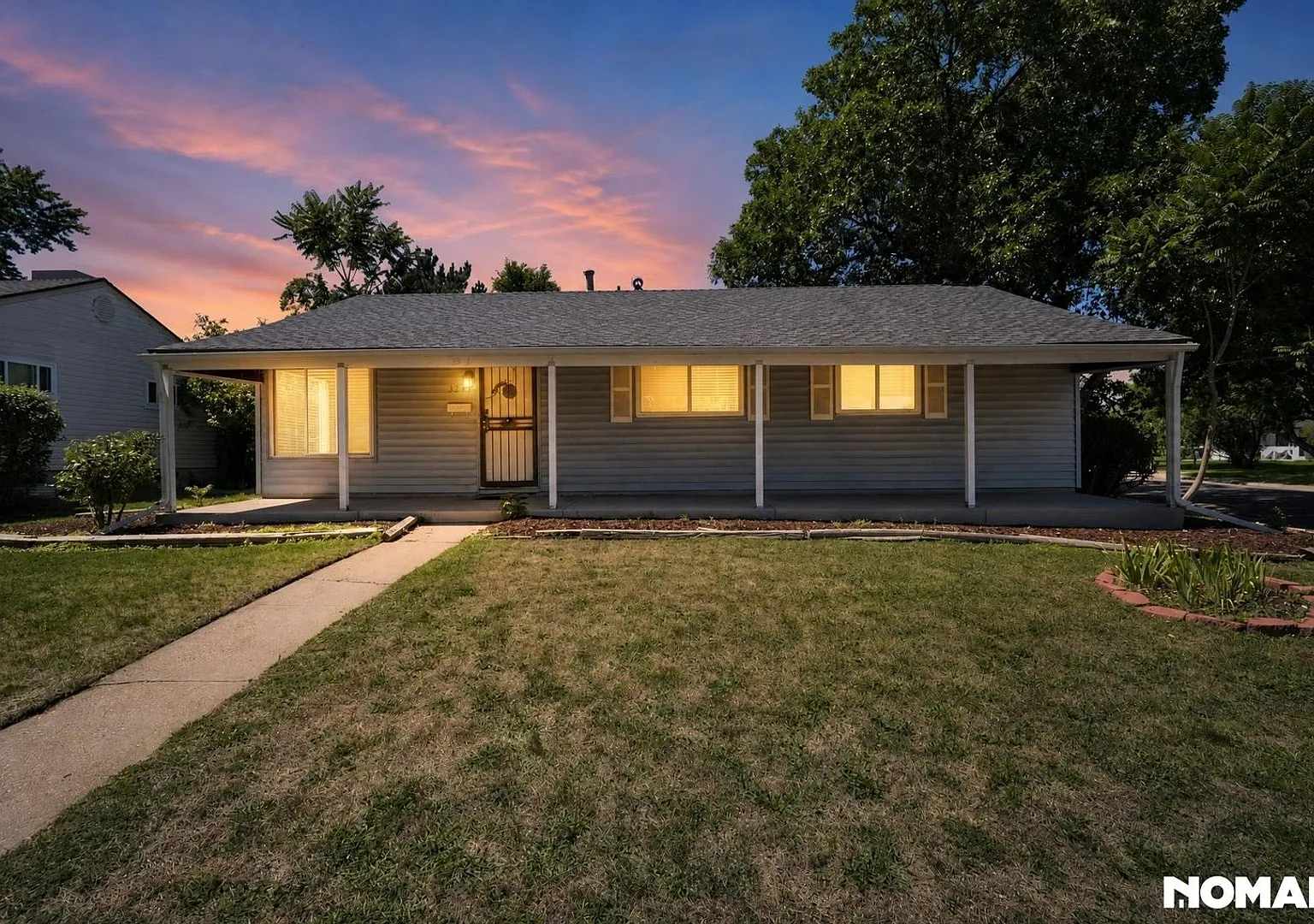 Charming 3BR House in Denver — Photo 1