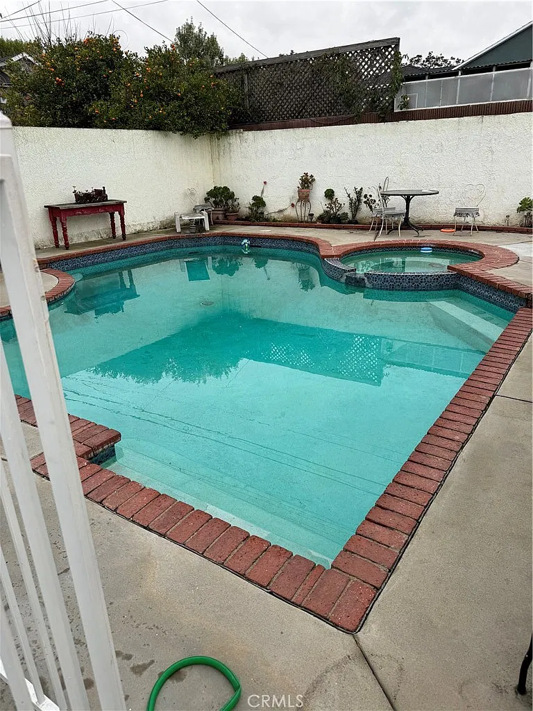 4 bed, 2685 sqft, $7,500 — Photo 3