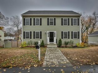 25 Warren Ave, Wakefield, MA 01880