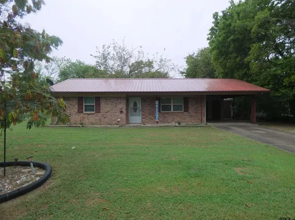 205 W Wilson St, Talco, TX 75487