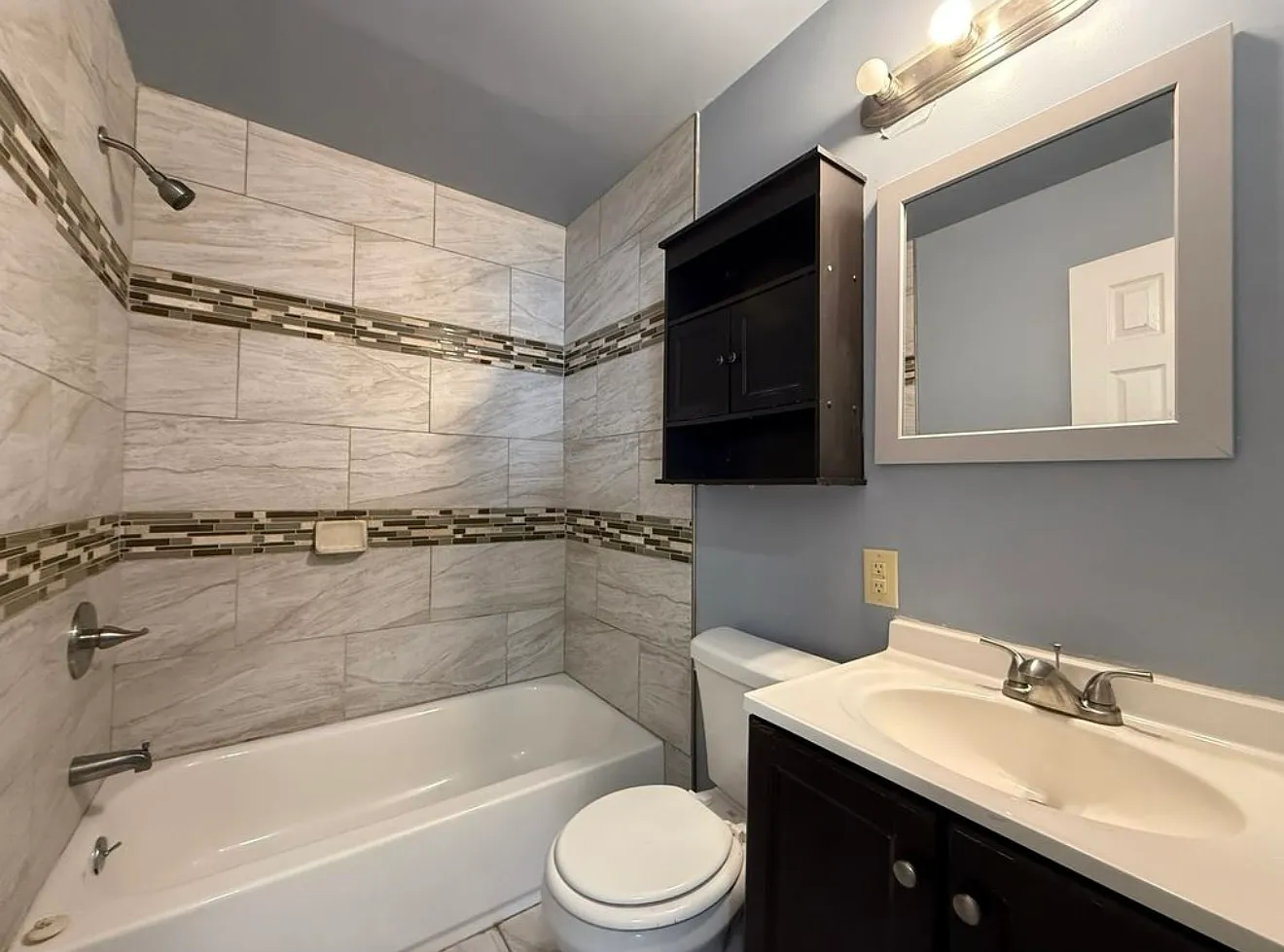 1832 Northwest 33rd Street - 1 — Photo 4