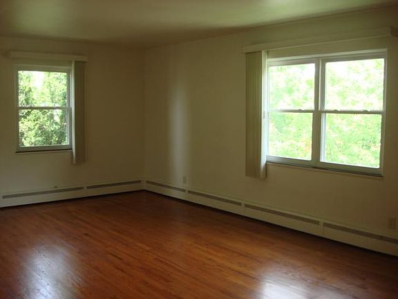 2nd image of 2514 15th St #6