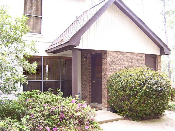 3rd image of 33 Stillwaters Dr