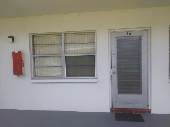 6000 21st St N APT 3, Saint Petersburg, FL 33714