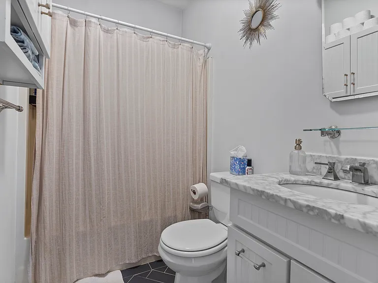 52 H St #2 — Photo 10