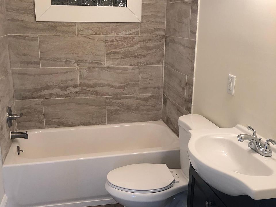 1st image of 259 Carolina St Fl 2