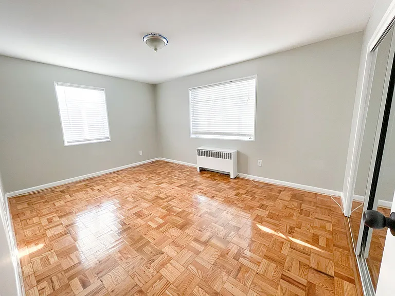 10417 Montrose Ave #M302 — Photo 6