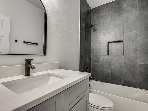 3rd image of 120 Homes Dr