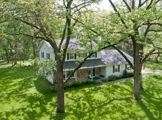 610 Wanatee Creek Rd, Marion, IA 52302