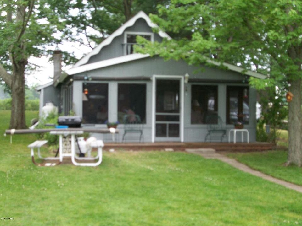 1st image of 47578 Woodland Dr