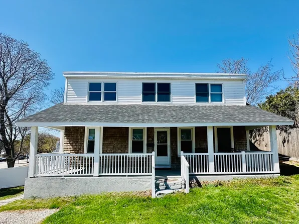 1 South Ave, Hull, MA 02045