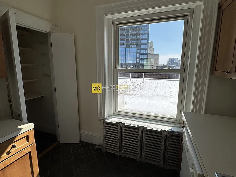465 Park Dr #20 — Photo 4