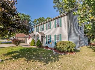 5815 Hummingbird Ct, Racine, WI 53402