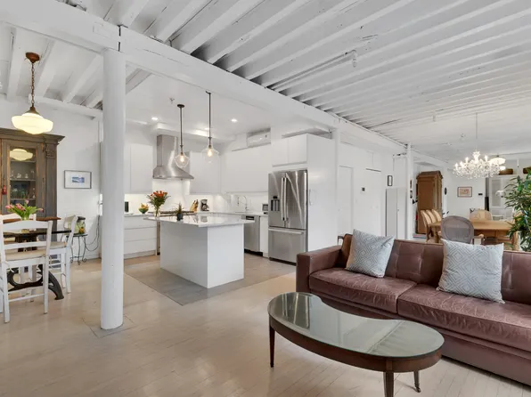 330 Pearl Street image 1 of 13