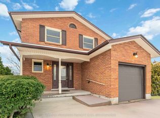 10 Donegel Pl, Hamilton, ON L9A4Z6