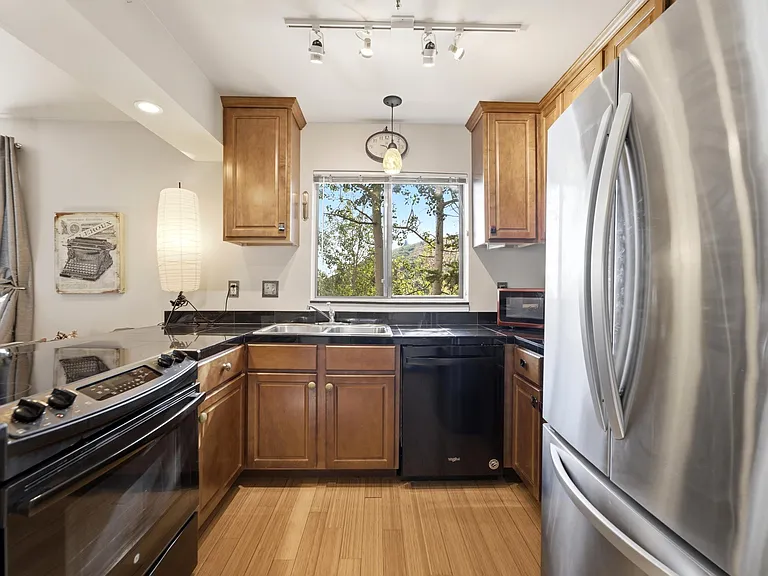 1650 Iron Horse Loop Rd #H5 — Photo 10
