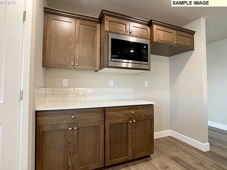 539 E Rosa Ave — Photo 21