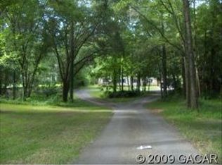 8909 SW 8th Ave, Gainesville, FL 32607