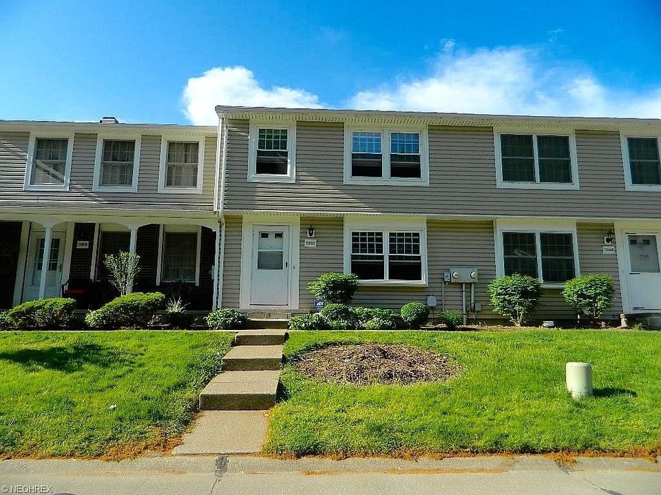 1st image of 7396 N Chestnut Commons Dr Unit E