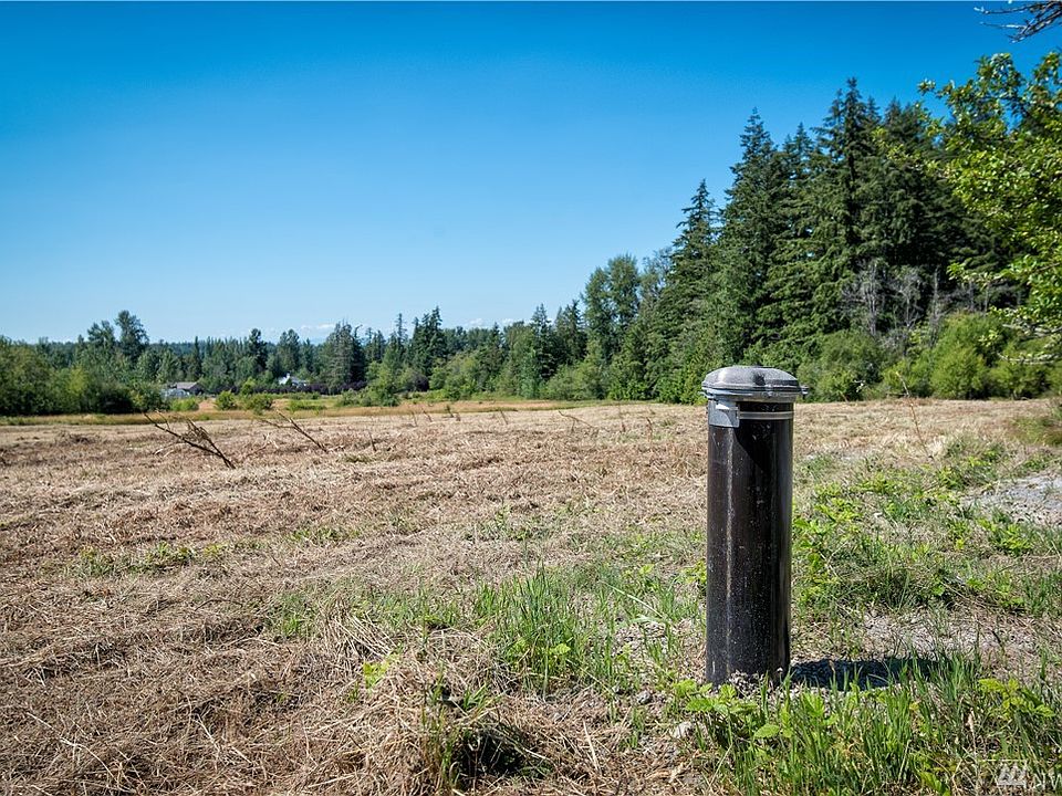 1st image of 2860 Mt Baker Hwy