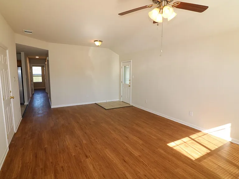 2809 Edgefield St #B — Photo 9