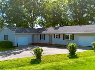 3942 Halehaven Dr, Paducah, KY 42001