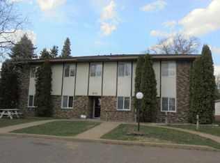 916 Lincoln St, Spooner, WI 54801