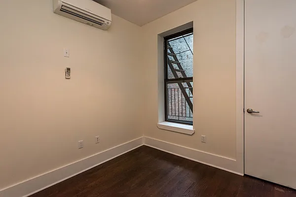 Rented by Nooklyn NYC LLC | media 51