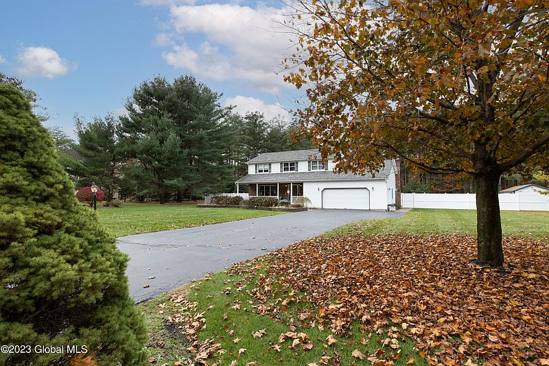 4th image of 12 Lafond Drive