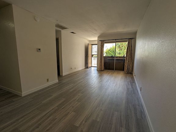3rd image of 510 N Villa Ct Unit 203