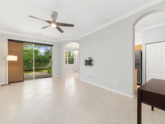 2nd image of 804 Seminole Palms Drive