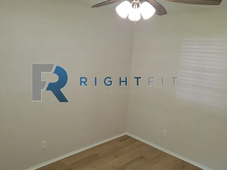 4768 Wellborn Dr — Photo 10