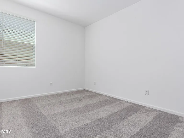 4522 S 127th Dr — Photo 13