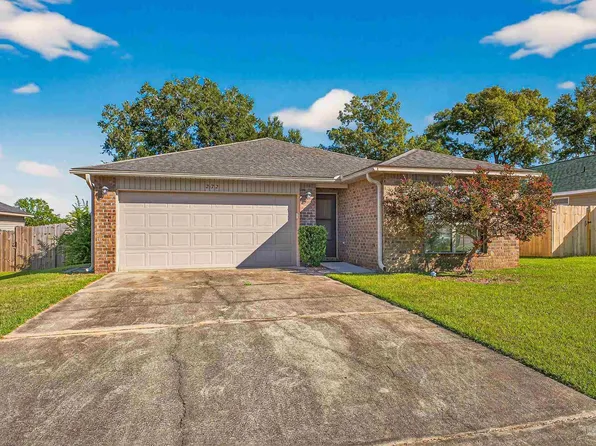 272 Millet Cir, Cantonment, FL 32533