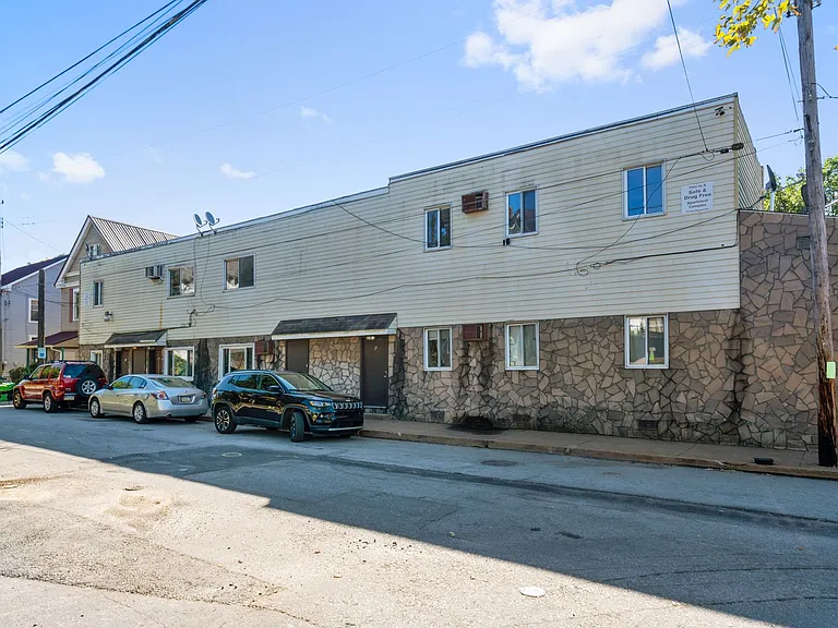 161 Hall Avenue — Photo 30