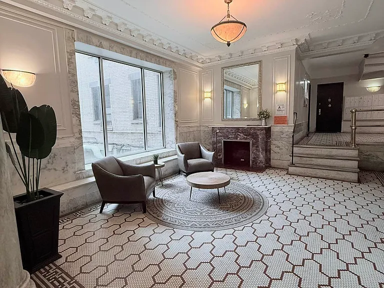 250 Riverside Dr #53 — Photo 19