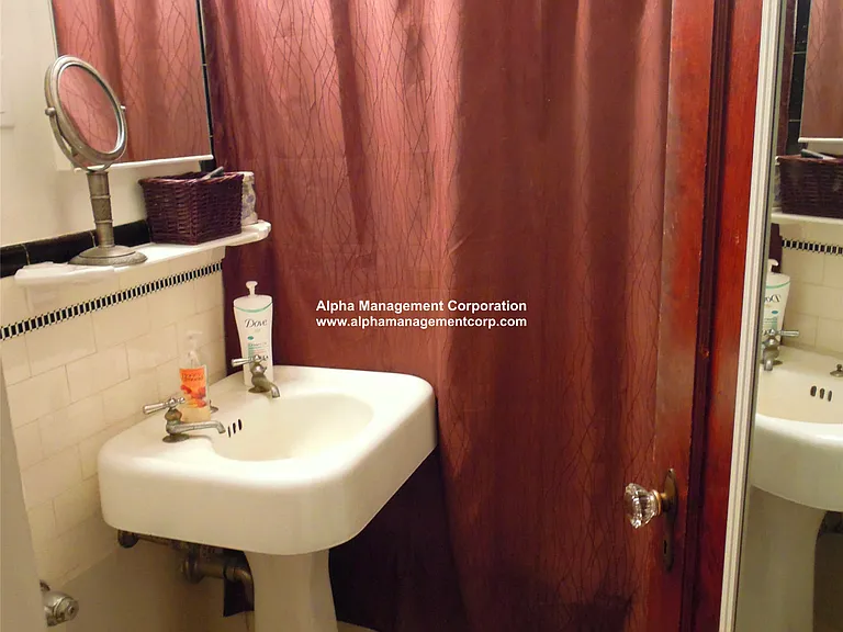 349 Pleasant St #A1-19 — Photo 4