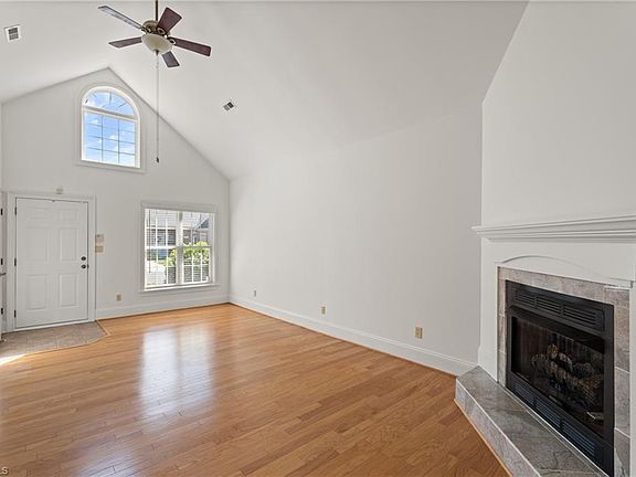 4th image of 6165 Stadium Ridge Ct