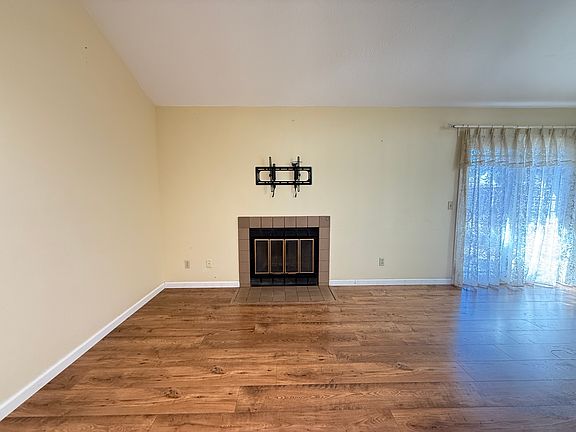 2nd image of 3934 Scamman Ct