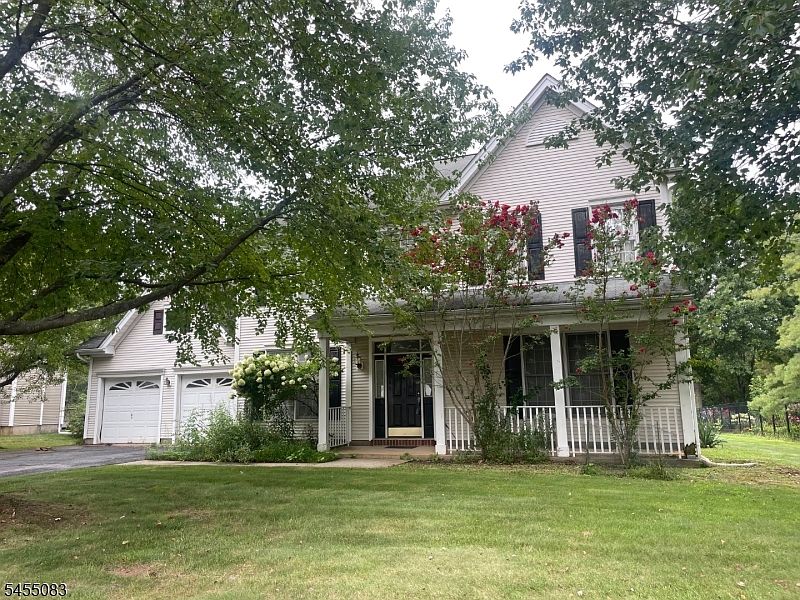 1st image of 32 Mcbride Way