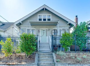 4321 5th Ave NE, Seattle, WA 98105