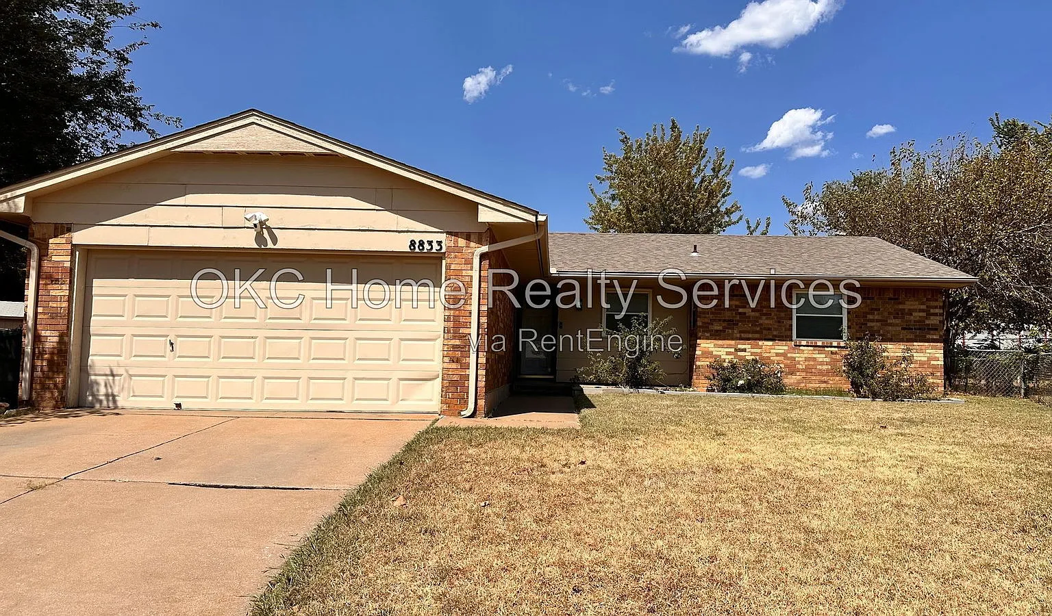 4 bed, 1.5 bath, 1281 sqft, $1,500 — Photo 2