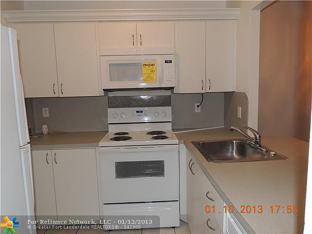 1st image of 600 SE 2nd Ave APT K6