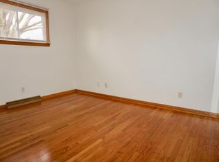 89 S 25th St, Newark, OH 43055