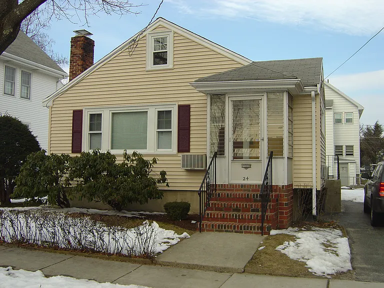 Loring St — Photo 1