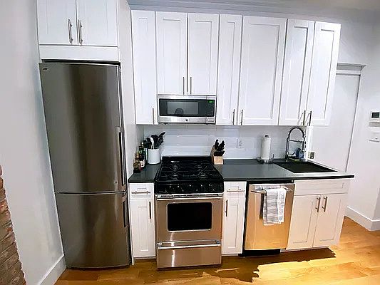 3rd image of 70 University Pl APT 1