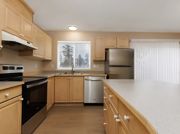 12033 Gibson Rd APT A, Everett, WA 98204