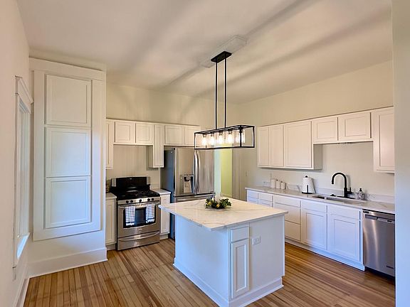 5th image of 285 Pope St APT 1