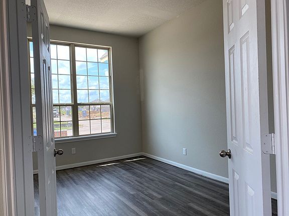 4th image of 2638 Tumlinson Dr